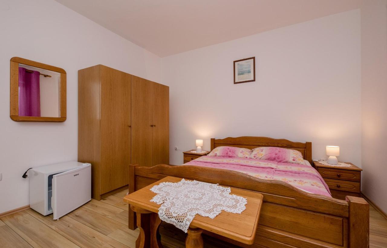 B&B Rooms Marijana Kampor Buitenkant foto